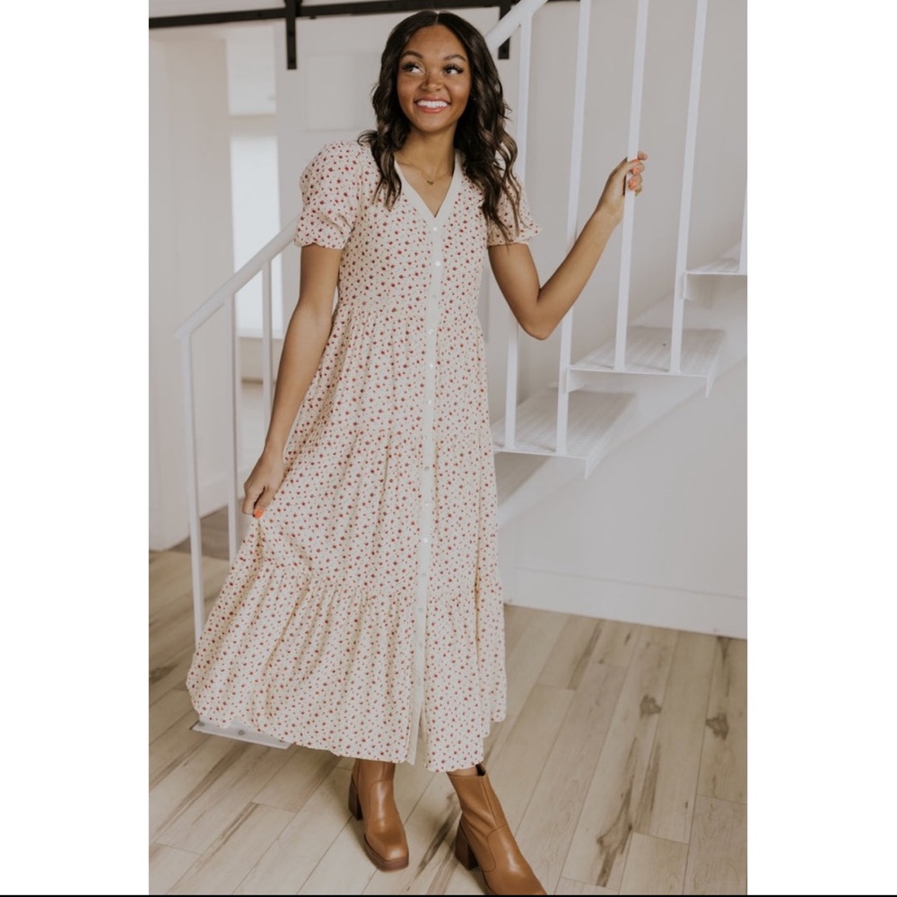 Gorgeous Full Bloom Maxi Dress!